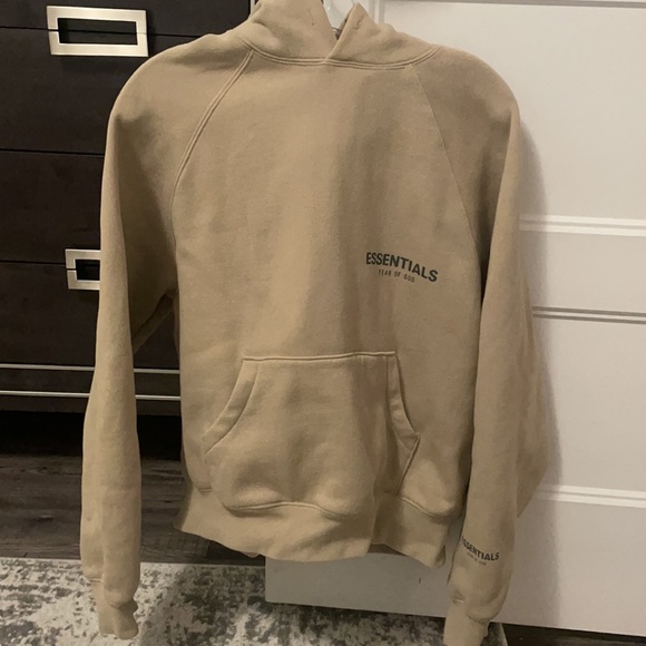 Essentials hoodie Xxs worn only twice - Picture 3 of 4